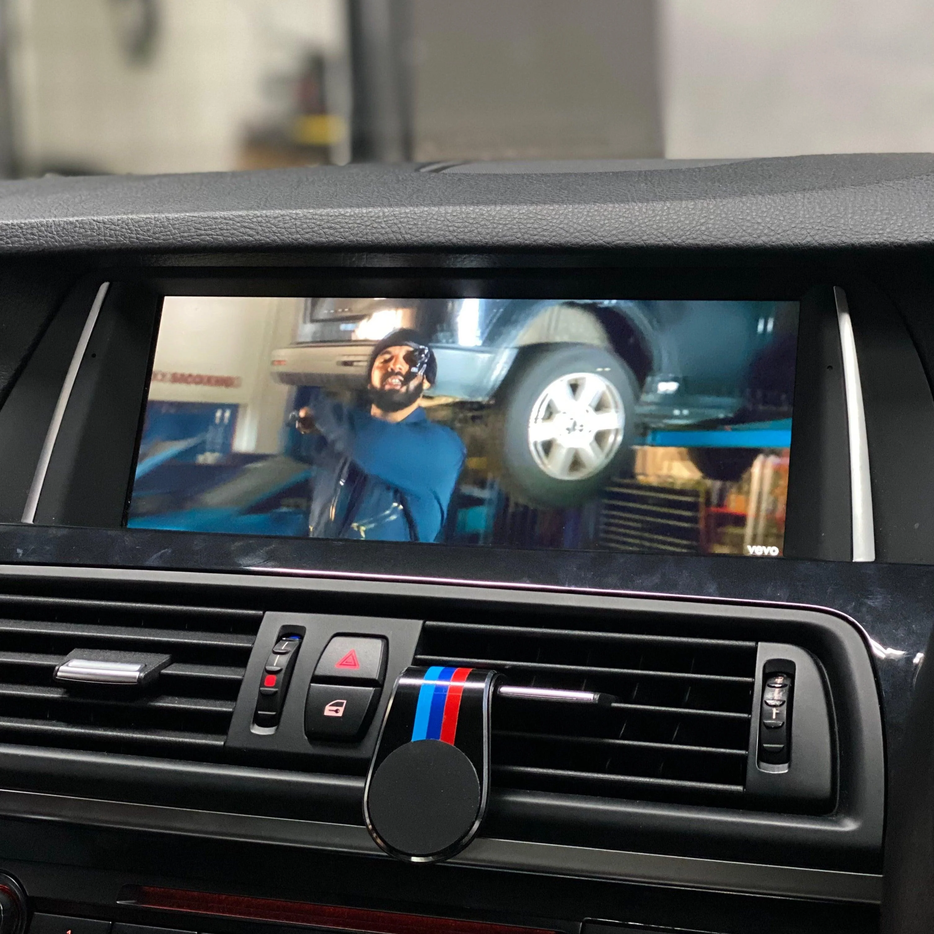 BMW 5 Series F10/F11 (2011-2017) CIC/NBT Apple CarPlay Android Auto 10.25" Touch Screen - Image 2