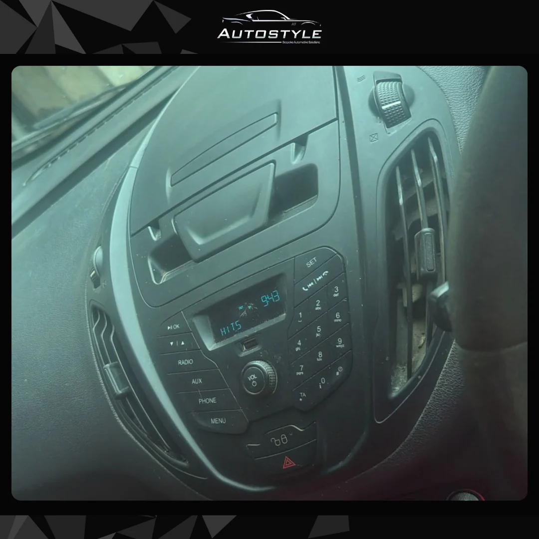 Ford Transit Courier Apple Carplay / Android Auto 9" Stereo Upgrade (2014-2018) - Image 6