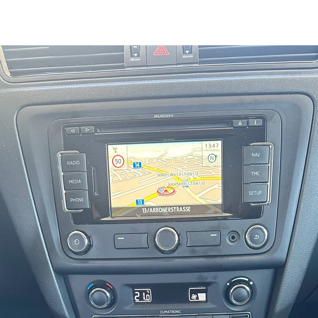 Skoda Rapid Apple Carplay / Android Auto 9" Stereo Upgrade 2012-20 - Image 4
